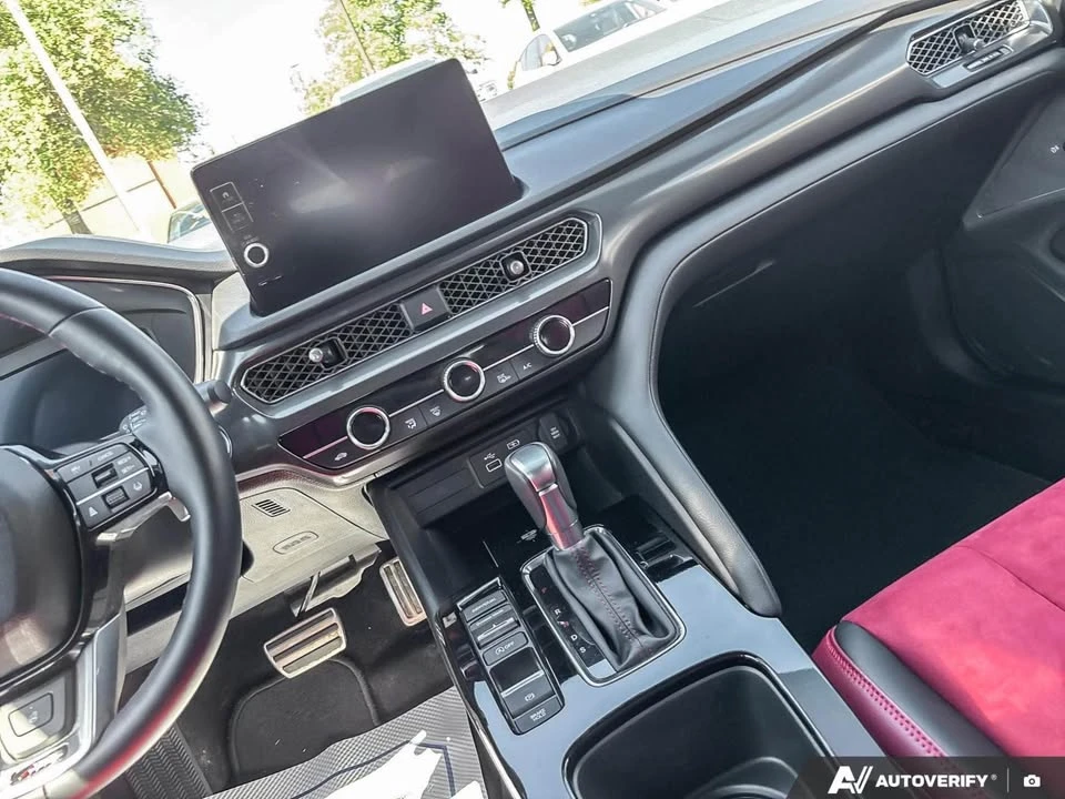2025 Acura Integra 5th Gen - Image 10 of 13