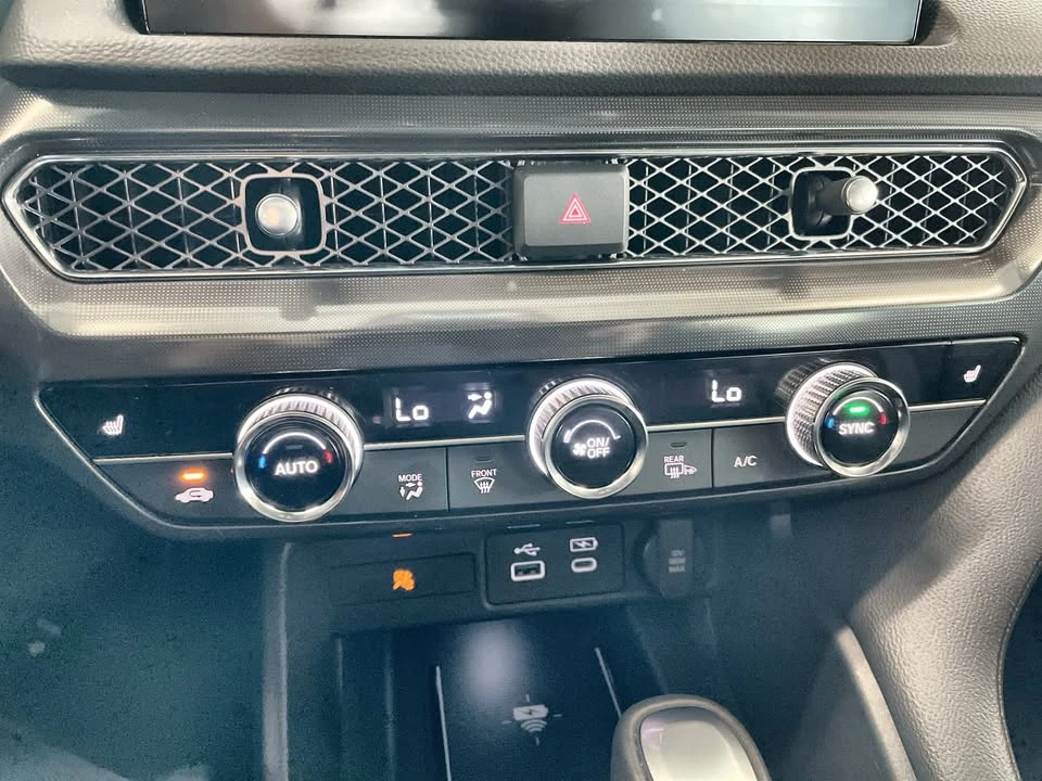 2025 Acura Integra 5th Gen - Image 10 of 17