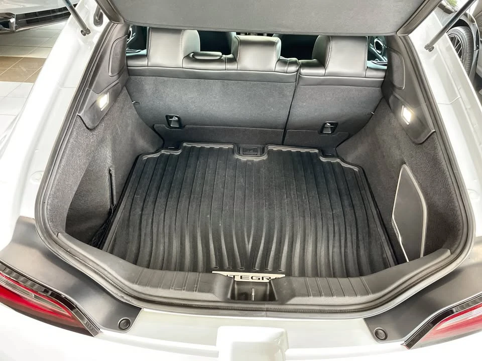2025 Acura Integra 5th Gen - Image 15 of 17