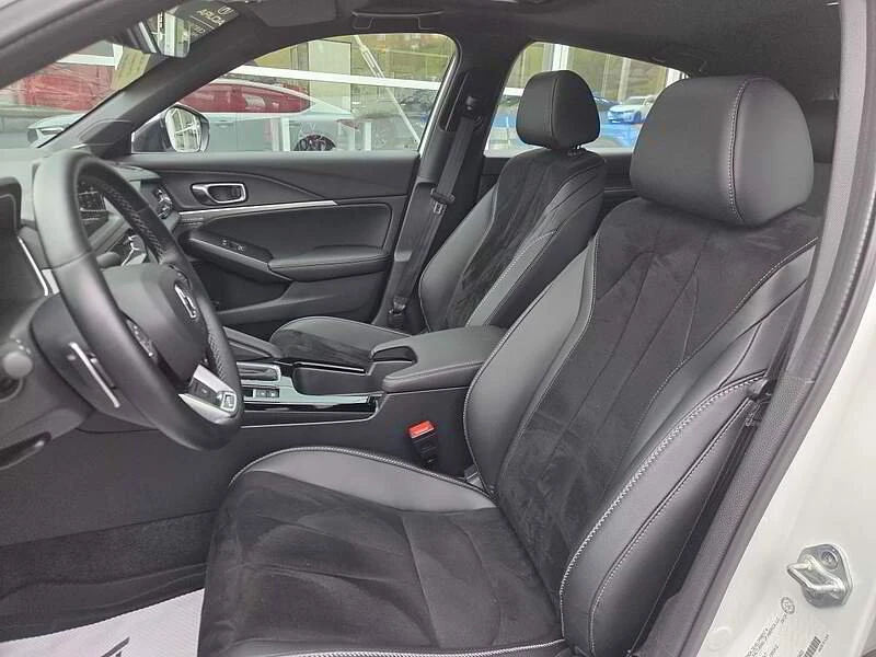 2025 Acura Integra 5th Gen - Image 17 of 18