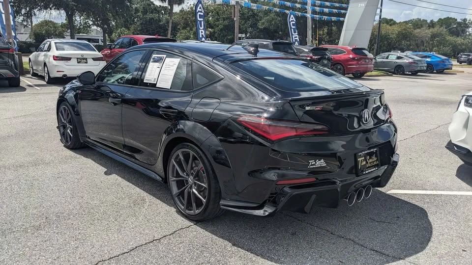 2025 Acura Integra Type S 5th Gen - Image 4 of 17