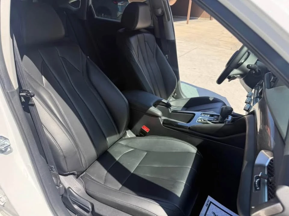 2025 Acura Integra 5th Gen - Image 9 of 11