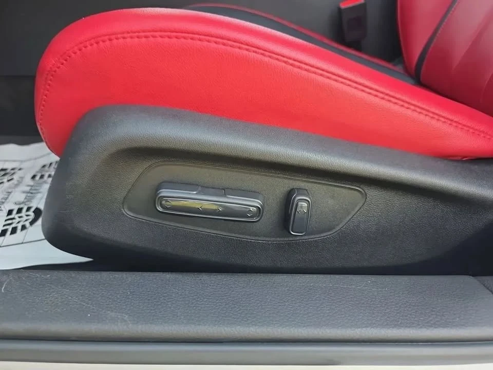 2025 Acura Integra 5th Gen - Image 11 of 20
