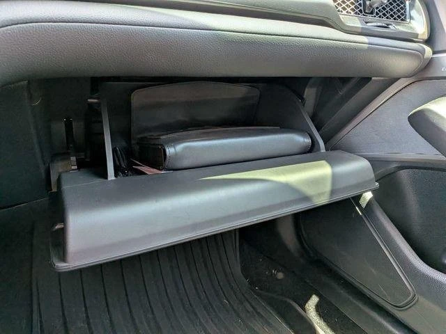 2025 Acura Integra 5th Gen - Image 17 of 19