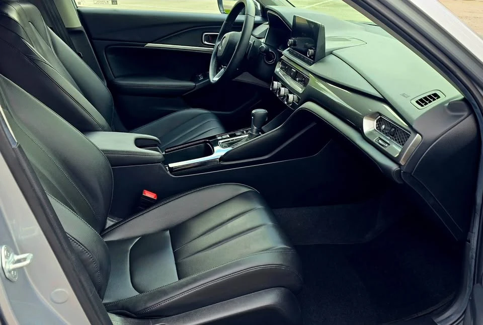 2025 Acura Integra 5th Gen - Image 8 of 11