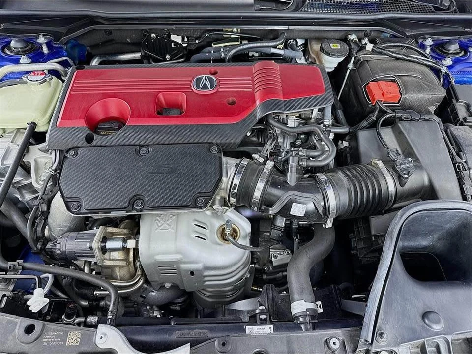 2025 Acura Integra Type S 5th Gen - Image 9 of 10
