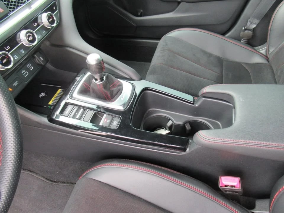 2025 Acura Integra Type S 5th Gen - Image 9 of 12