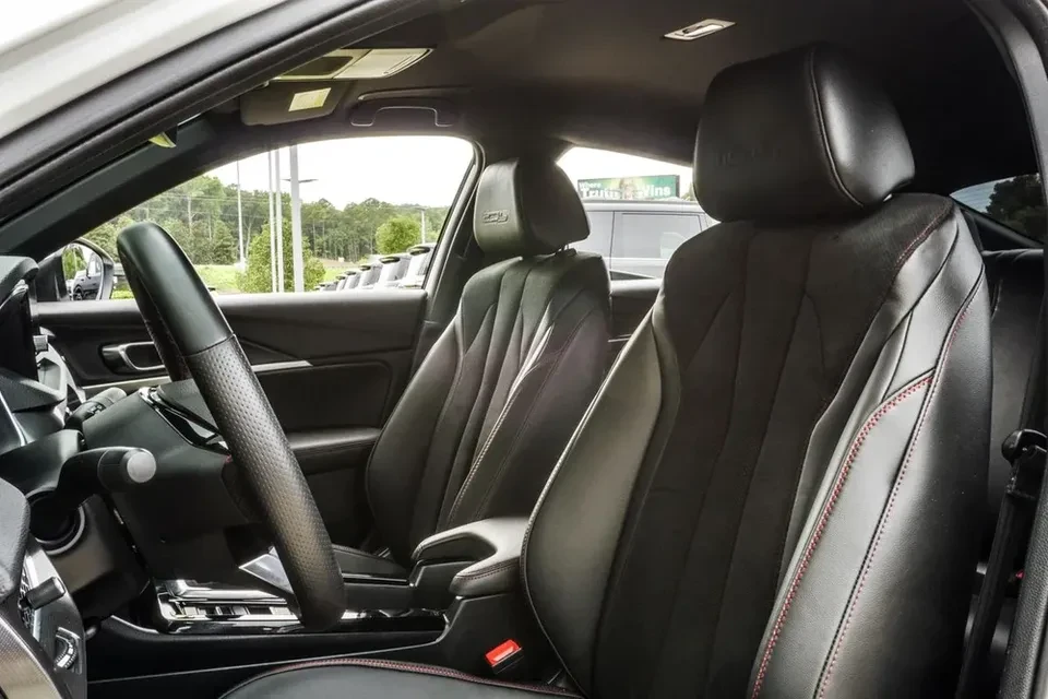 2025 Acura Integra Type S 5th Gen - Image 5 of 6