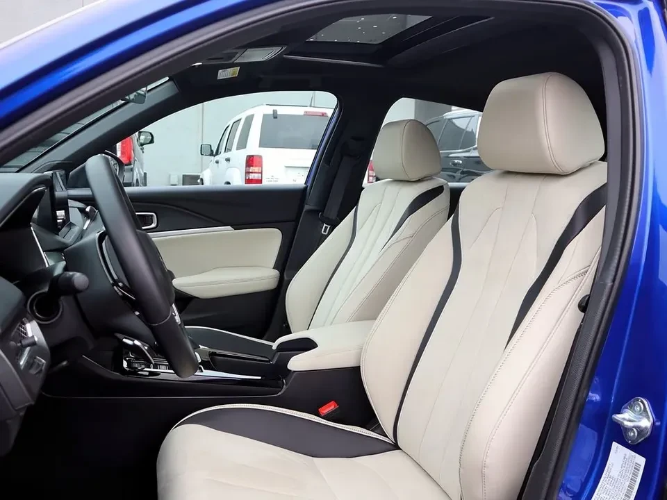 2025 Acura Integra 5th Gen - Image 12 of 20