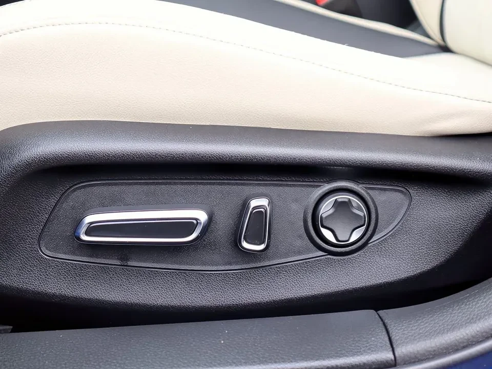 2025 Acura Integra 5th Gen - Image 13 of 20
