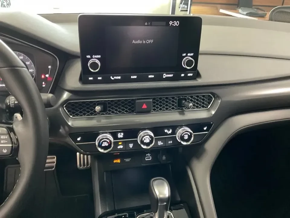 2025 Acura Integra 5th Gen - Image 8 of 12
