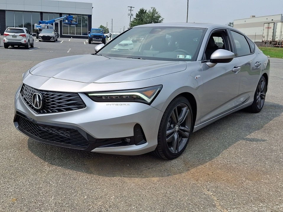 2025 Acura Integra 5th Gen - Image 2 of 9