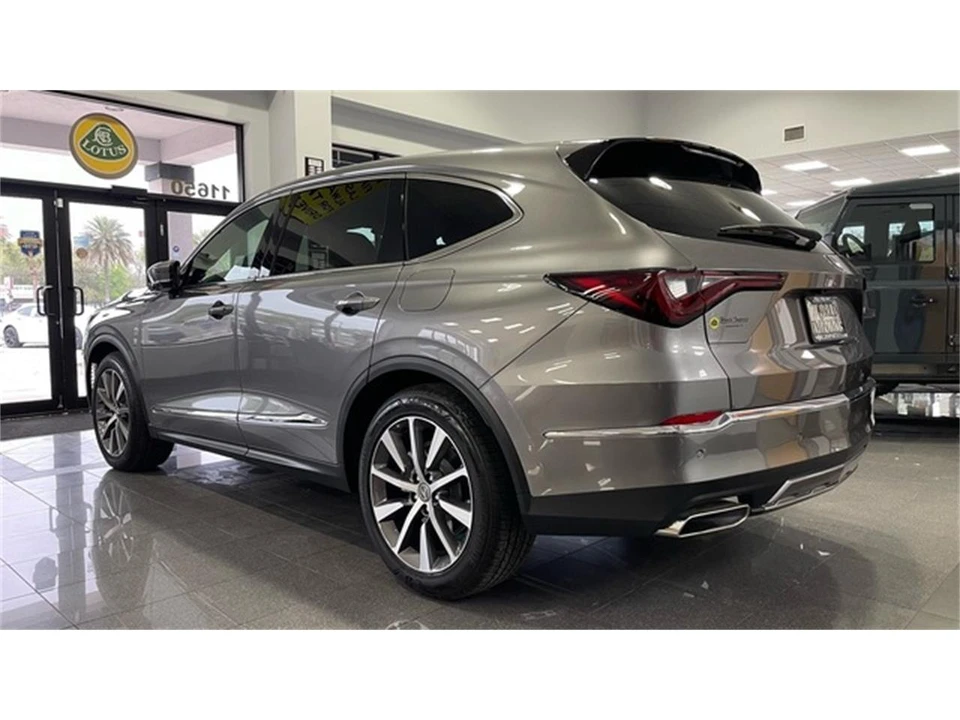 2025 Acura MDX 4th Gen - Image 3 of 31