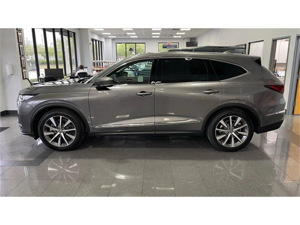 2025 Acura MDX 4th Gen - Image 2 of 31