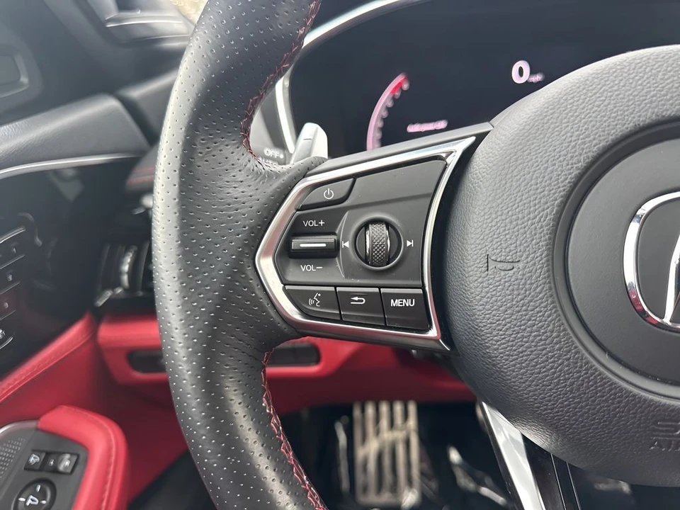 2025 Acura MDX 4th Gen - Image 17 of 21