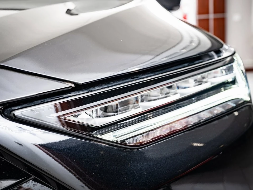 2025 Acura MDX 4th Gen - Image 15 of 21