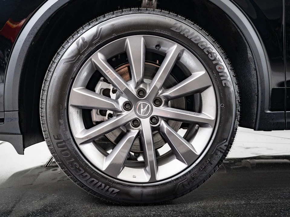 2025 Acura MDX 4th Gen - Image 13 of 21