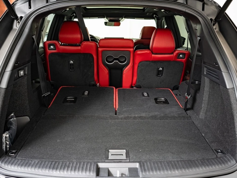 2025 Acura MDX 4th Gen - Image 19 of 21