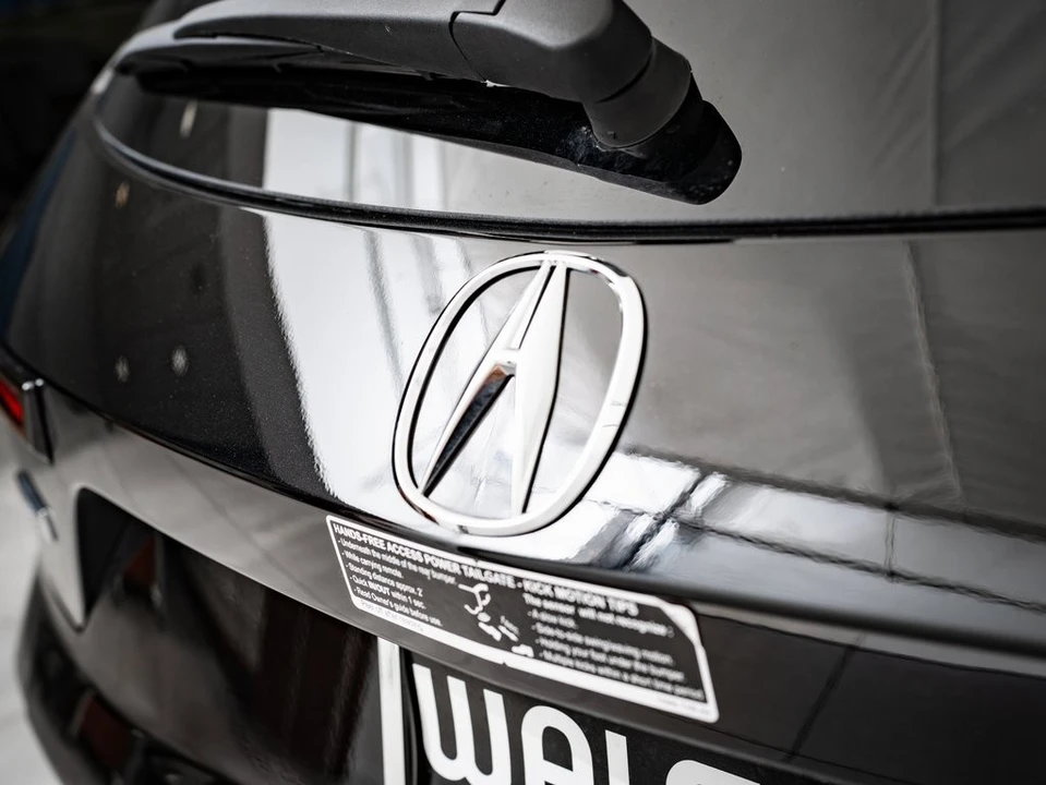 2025 Acura MDX 4th Gen - Image 17 of 21