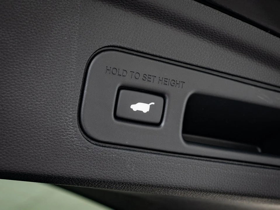2025 Acura MDX 4th Gen - Image 20 of 21