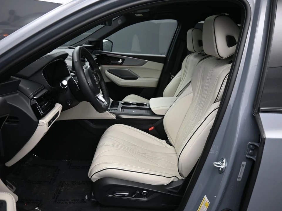 2025 Acura MDX 4th Gen - Image 19 of 31