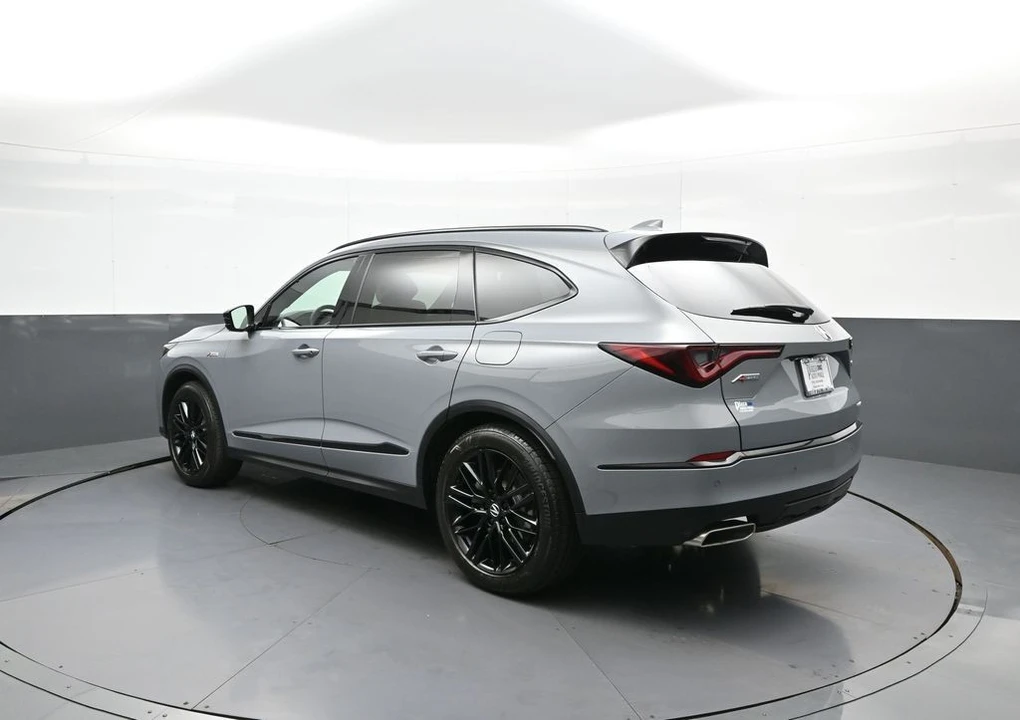 2025 Acura MDX 4th Gen - Image 8 of 21