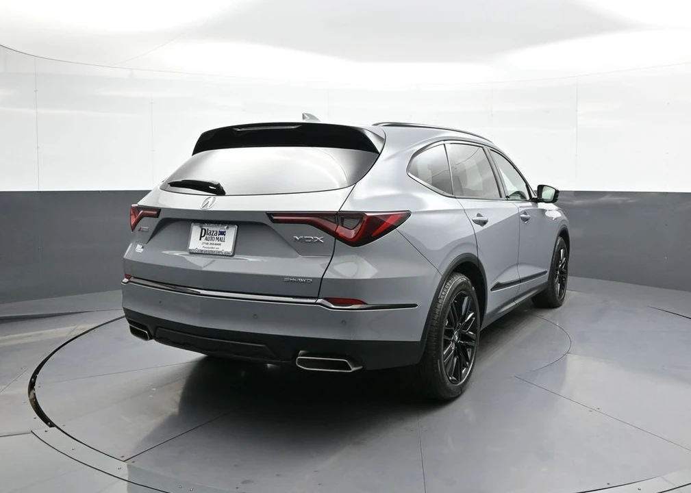 2025 Acura MDX 4th Gen - Image 6 of 31