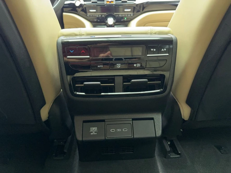 2025 Acura MDX 4th Gen - Image 21 of 21