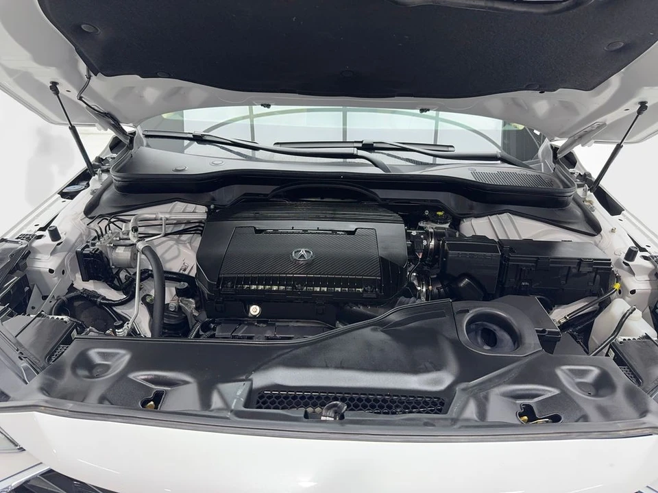 2025 Acura MDX 4th Gen - Image 11 of 21
