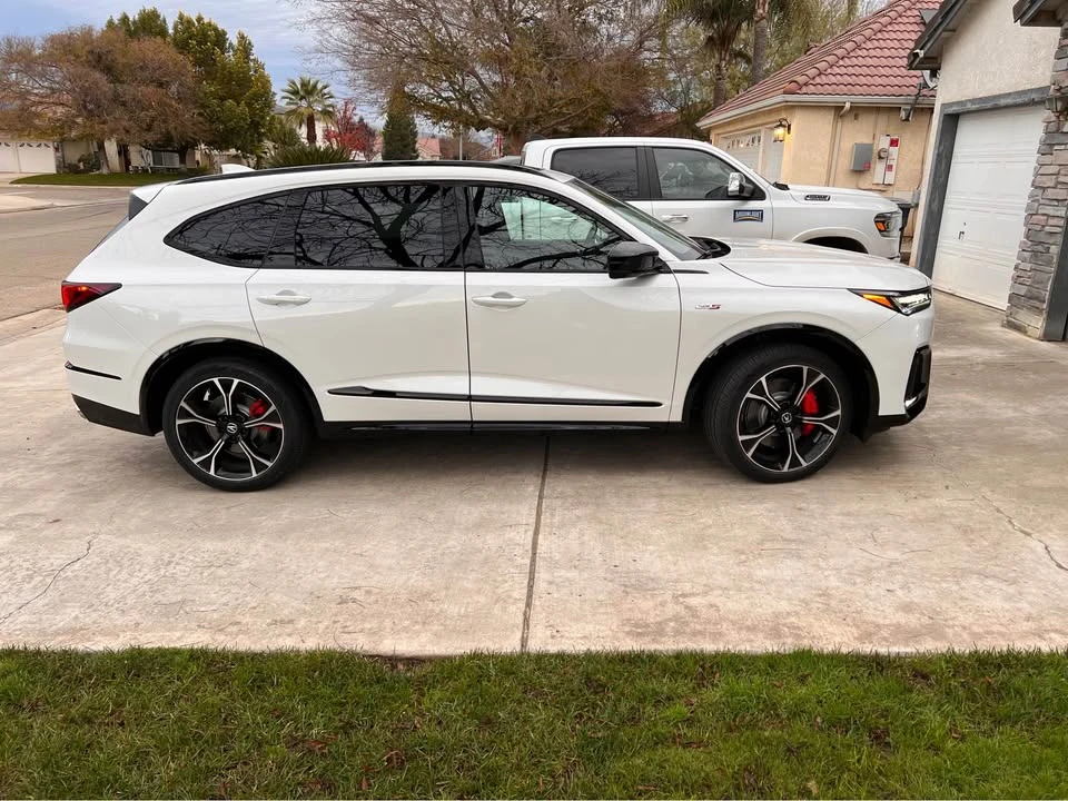 2025 Acura MDX 4th Gen - Image 2 of 10