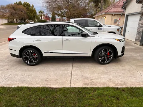 2025 Acura MDX 4th Gen - Image 2 of 10