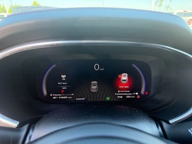 2025 Acura MDX 4th Gen - Image 16 of 20