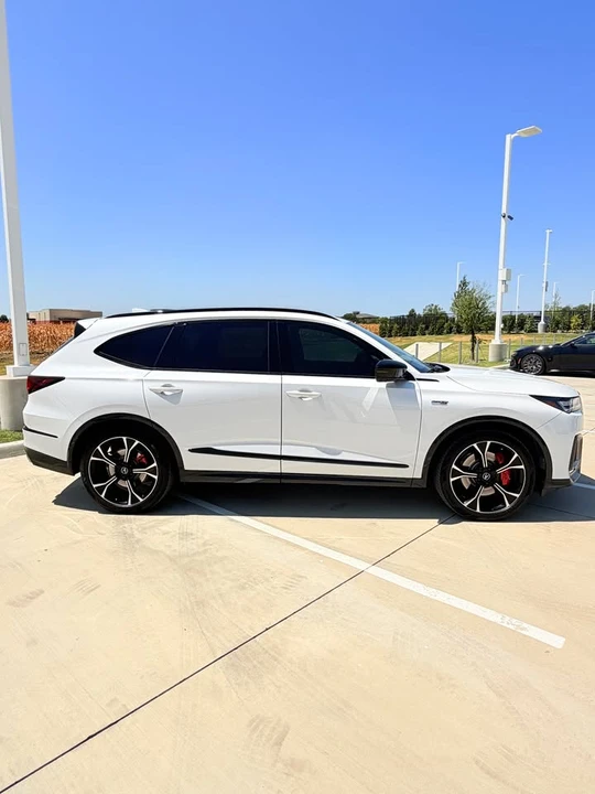 2025 Acura MDX 4th Gen - Image 2 of 19