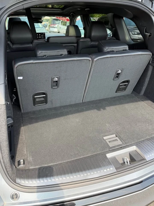 2025 Acura MDX 4th Gen - Image 17 of 19