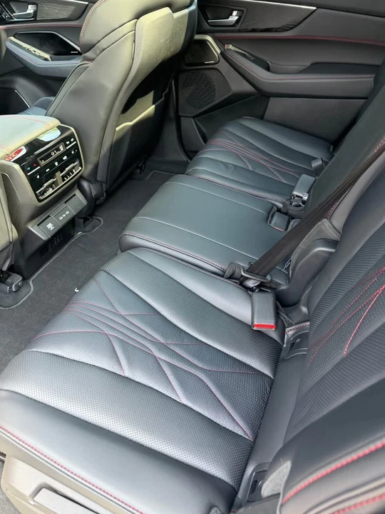 2025 Acura MDX 4th Gen - Image 12 of 19