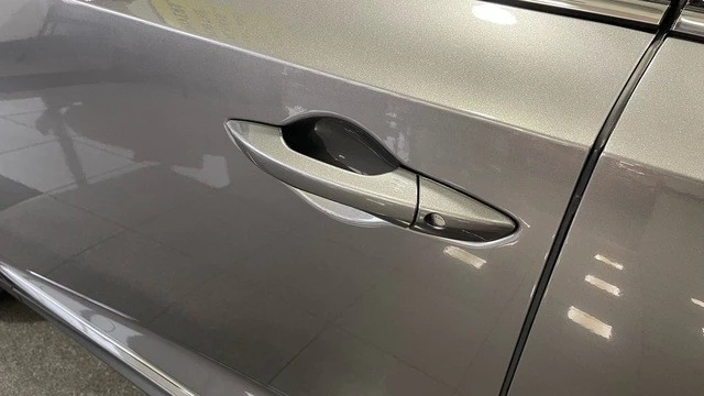 2025 Acura MDX 4th Gen - Image 13 of 31