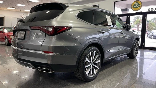 2025 Acura MDX 4th Gen - Image 4 of 31