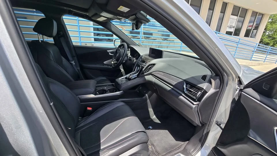 2025 Acura RDX 3rd Gen - Image 10 of 10