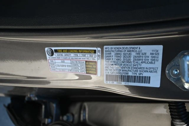 2025 Acura RDX 3rd Gen - Image 18 of 18
