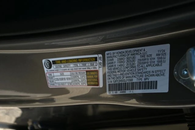 2025 Acura RDX 3rd Gen - Image 17 of 17