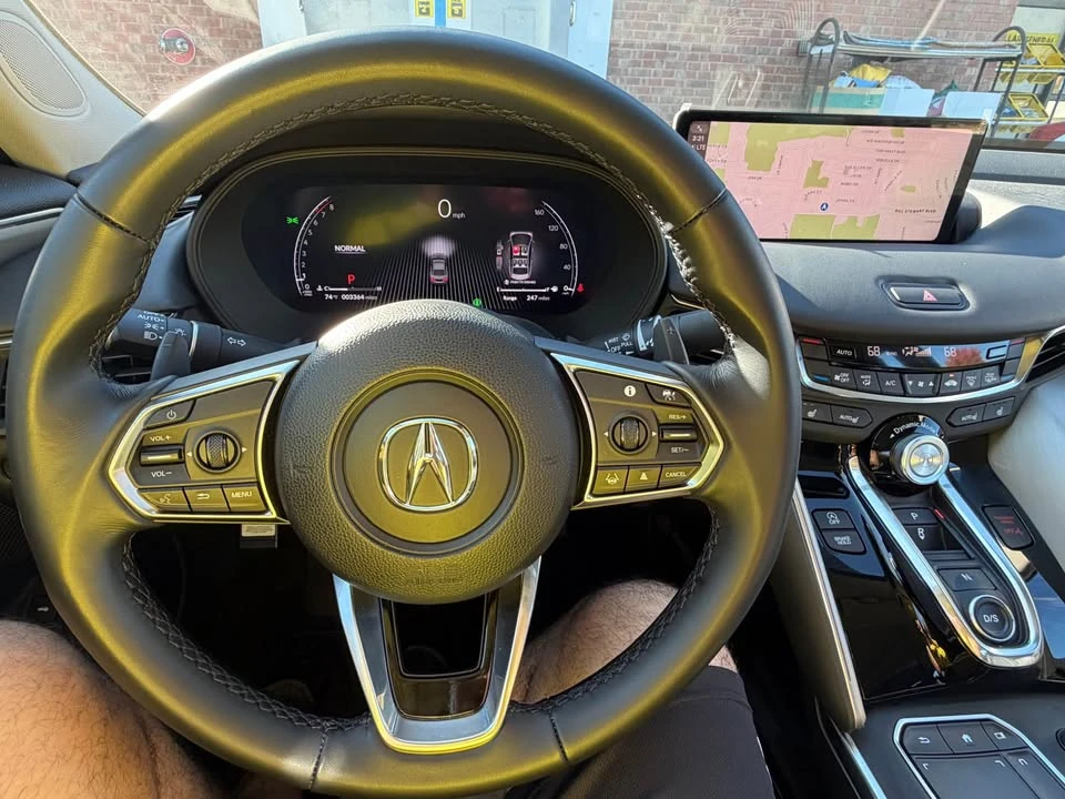 2025 Acura TLX - Image 17 of 18