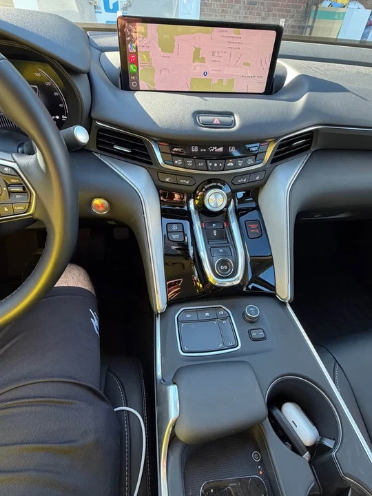 2025 Acura TLX - Image 16 of 18