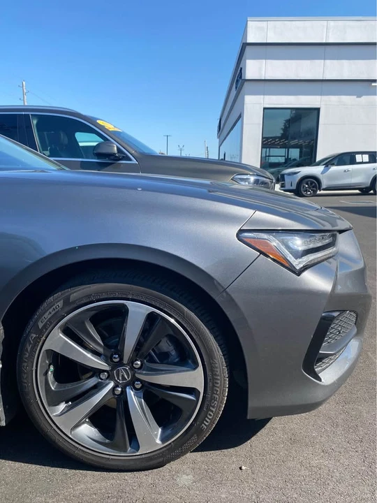 2025 Acura TLX 2nd Gen - Image 4 of 16