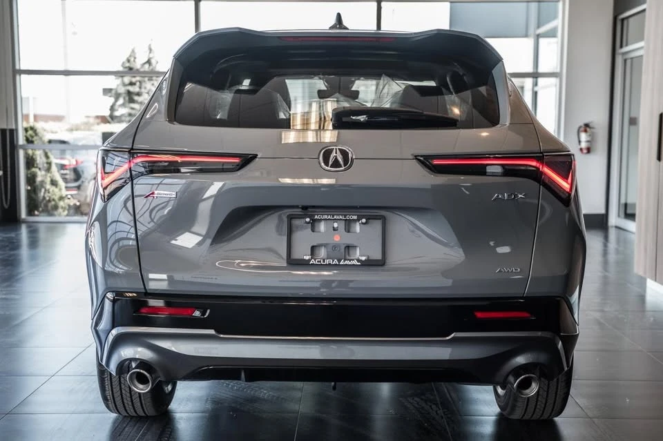 2025 Acura ADX - Image 8 of 20
