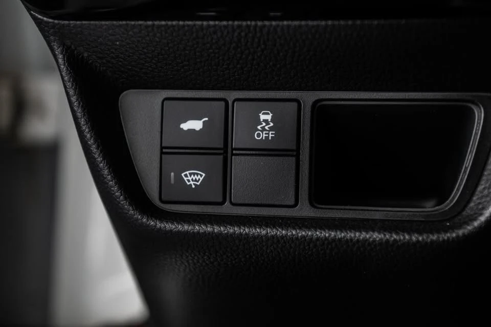 2025 Acura ADX - Image 10 of 13