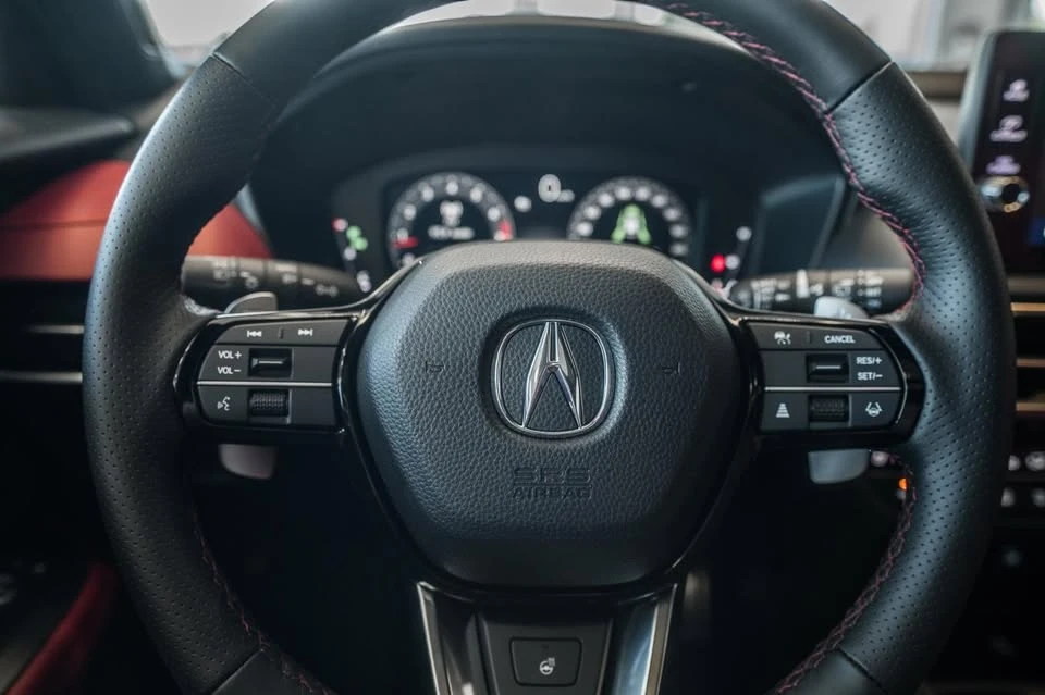 2025 Acura ADX - Image 18 of 20