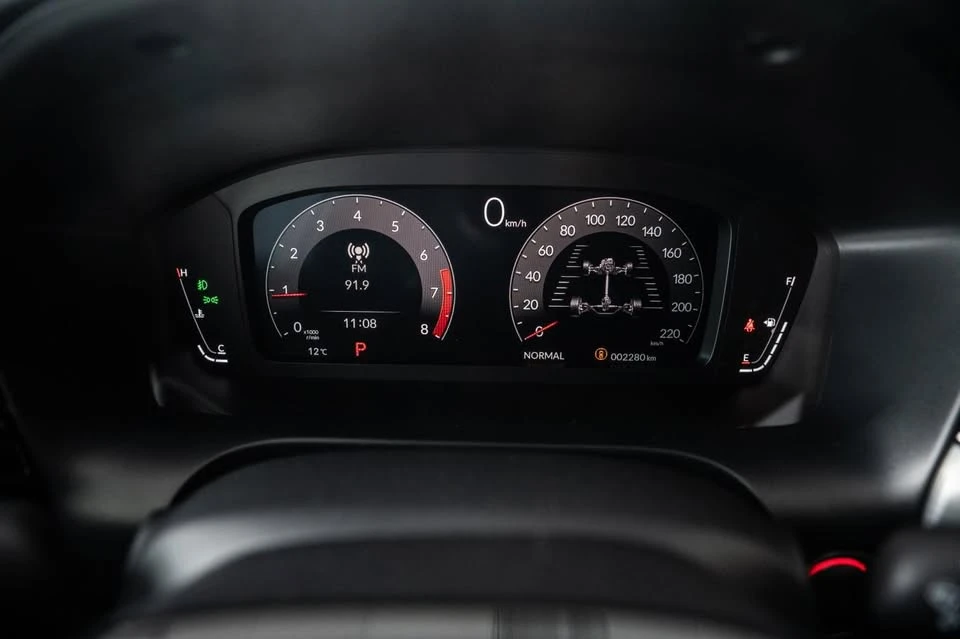 2025 Acura ADX - Image 13 of 13