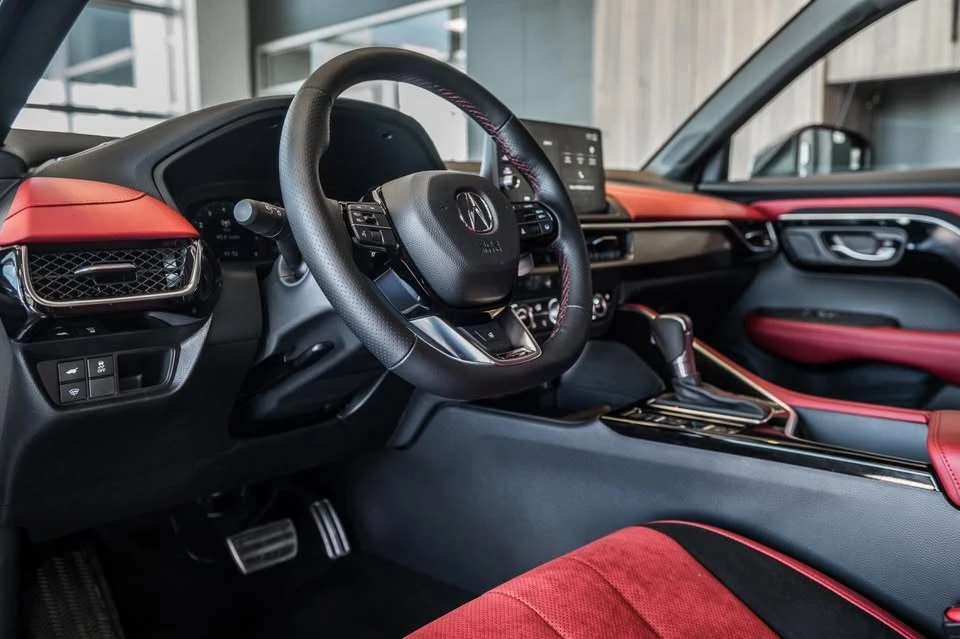 2025 Acura ADX - Image 16 of 20