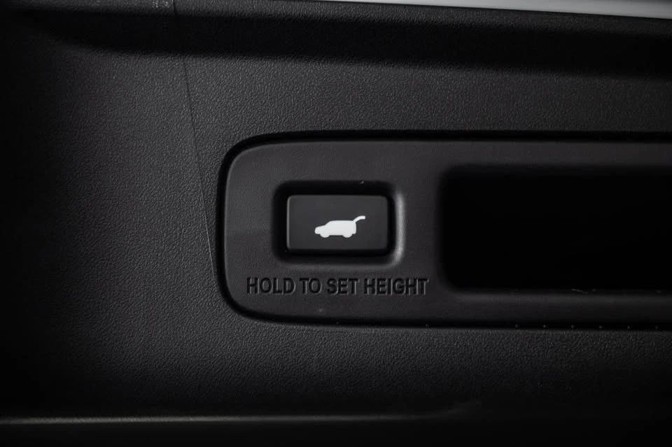 2025 Acura ADX - Image 7 of 13