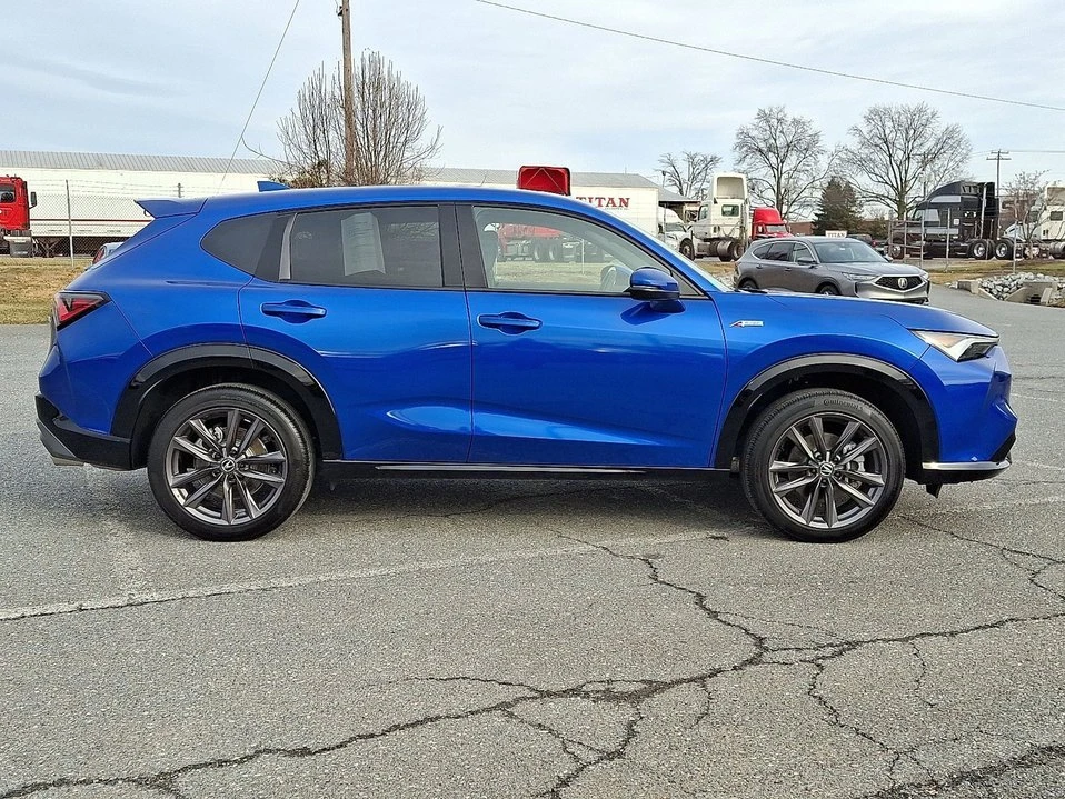 2025 Acura ADX - Image 5 of 8